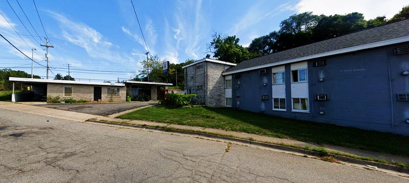 Kalamazoo Inn Motel (Westnedge Hill Motel) - 2023 Street View